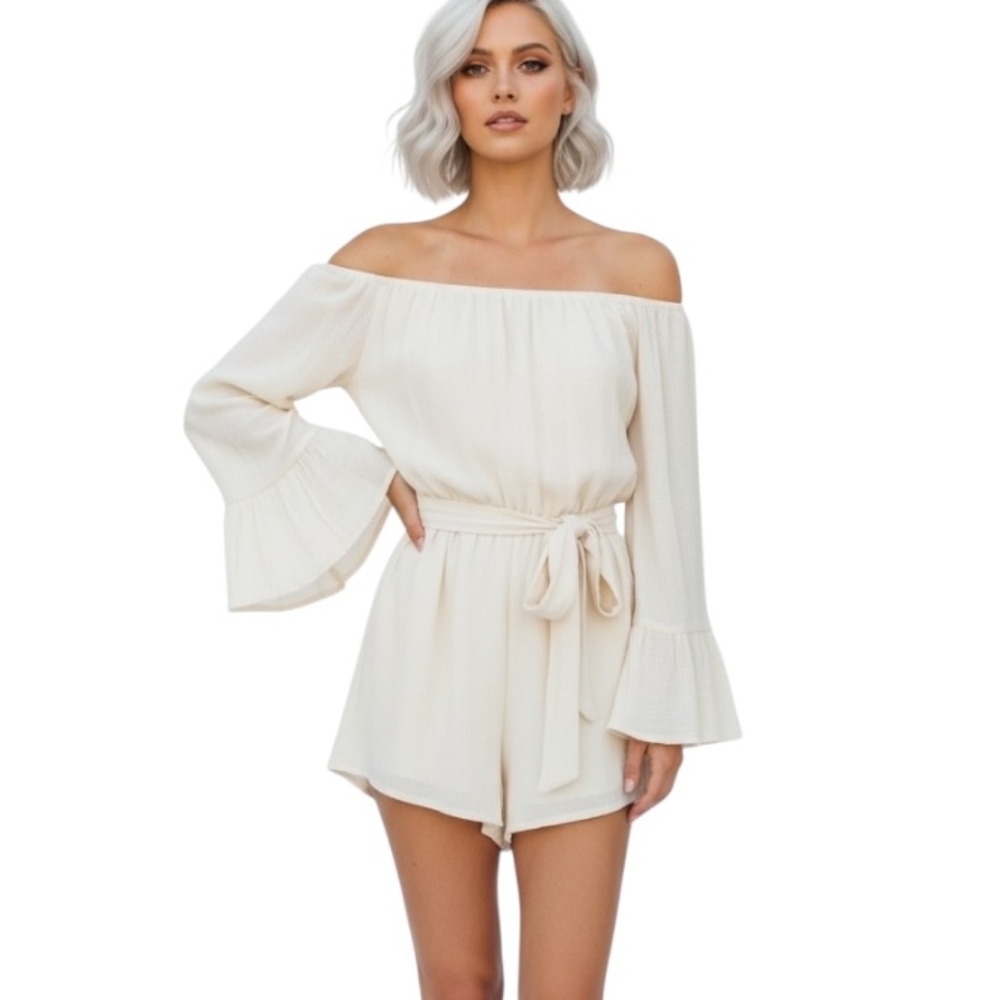 NWT ALTAR' D STATE Ivory Winged Sleeve Romper SIZE XS